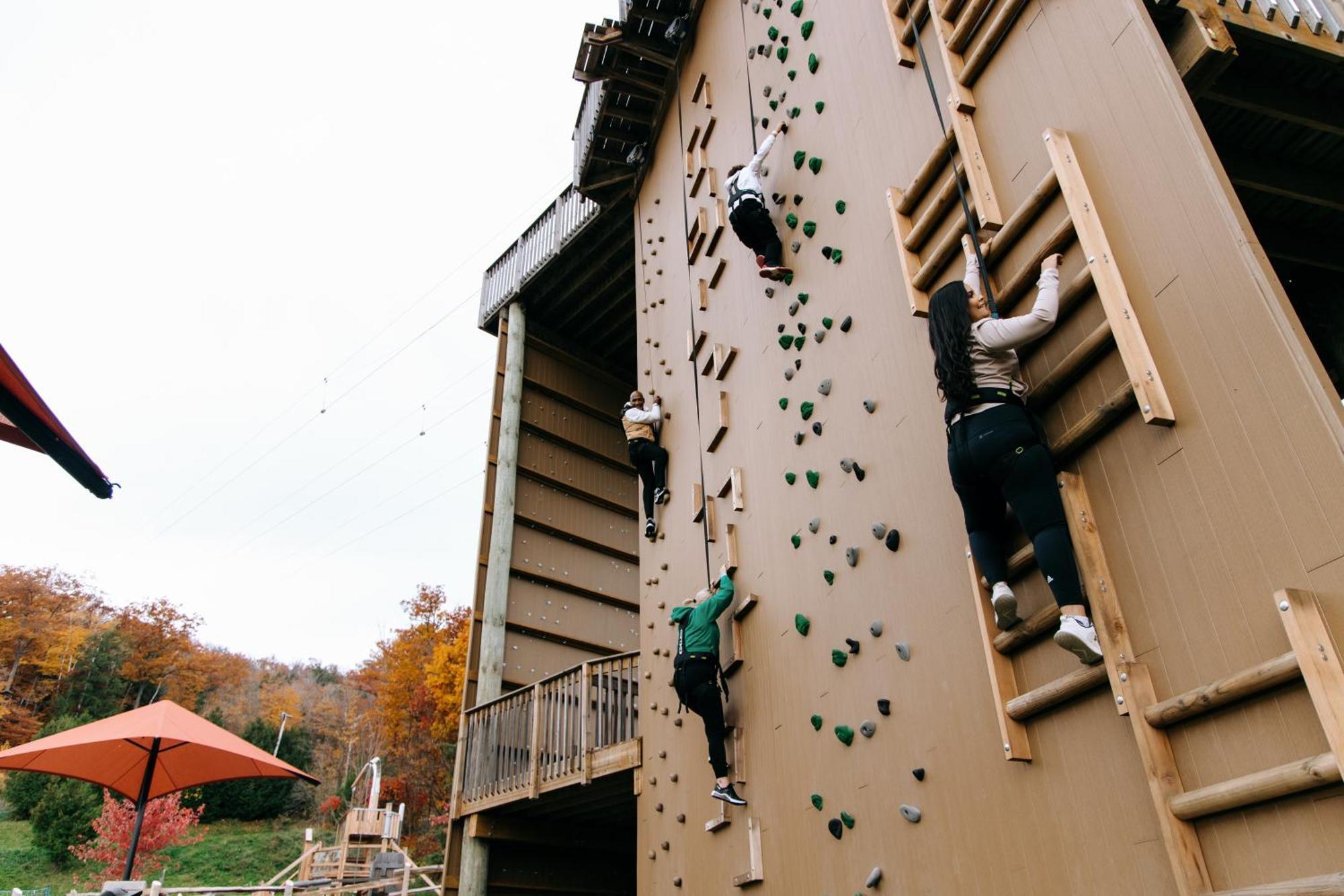 Blue Mountain Resort Inn Блу Маунтинс Екстериор снимка
