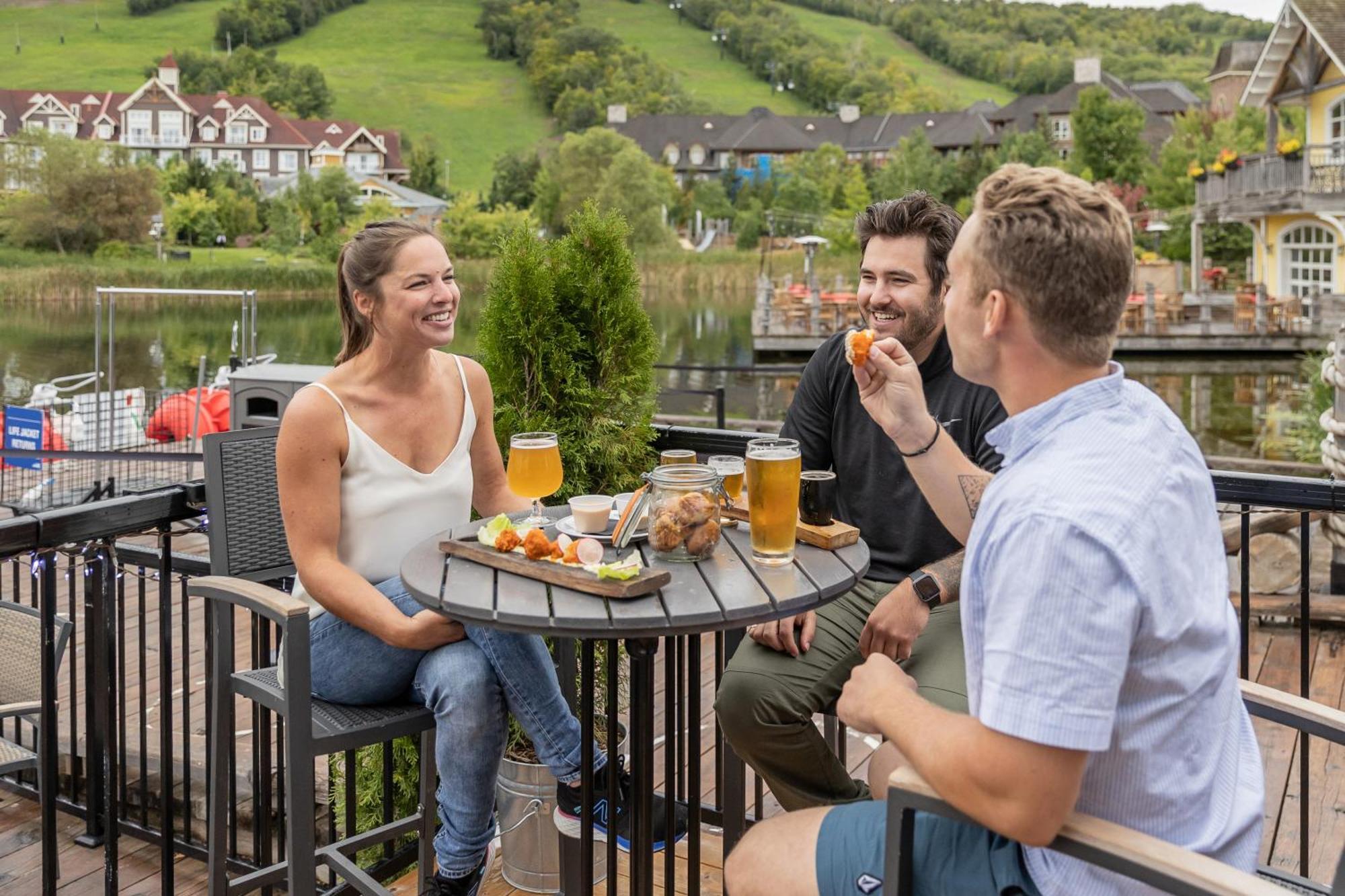 Blue Mountain Resort Inn Блу Маунтинс Екстериор снимка